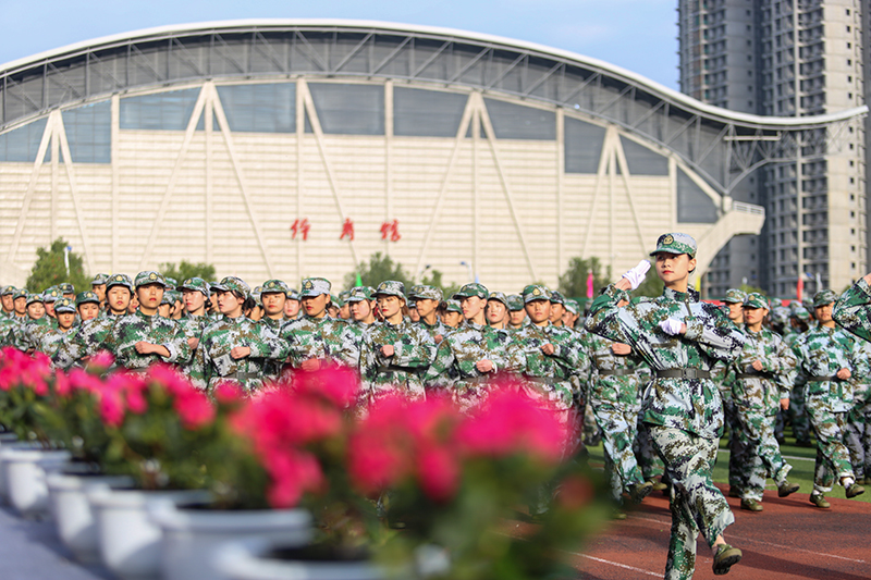 贵州工程职业学院举行2020级新生军训结训暨开学典礼(图13)