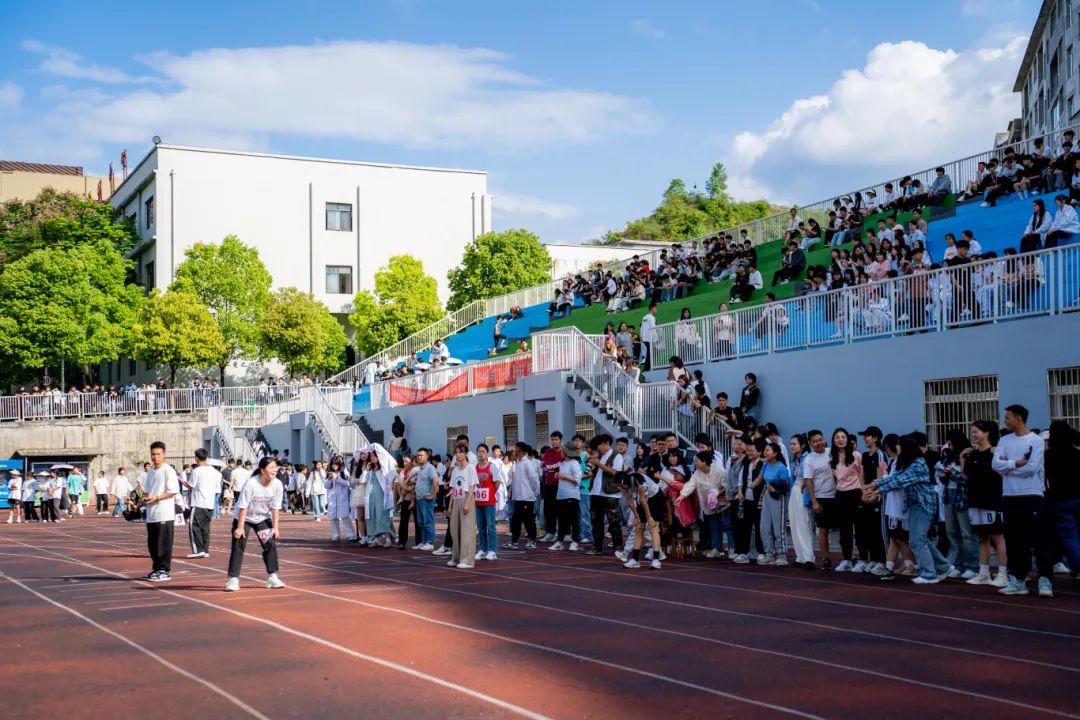 拼搏不落幕 青春正当时丨贵州工程职业学院第九届田径运动会圆满闭幕(图10)